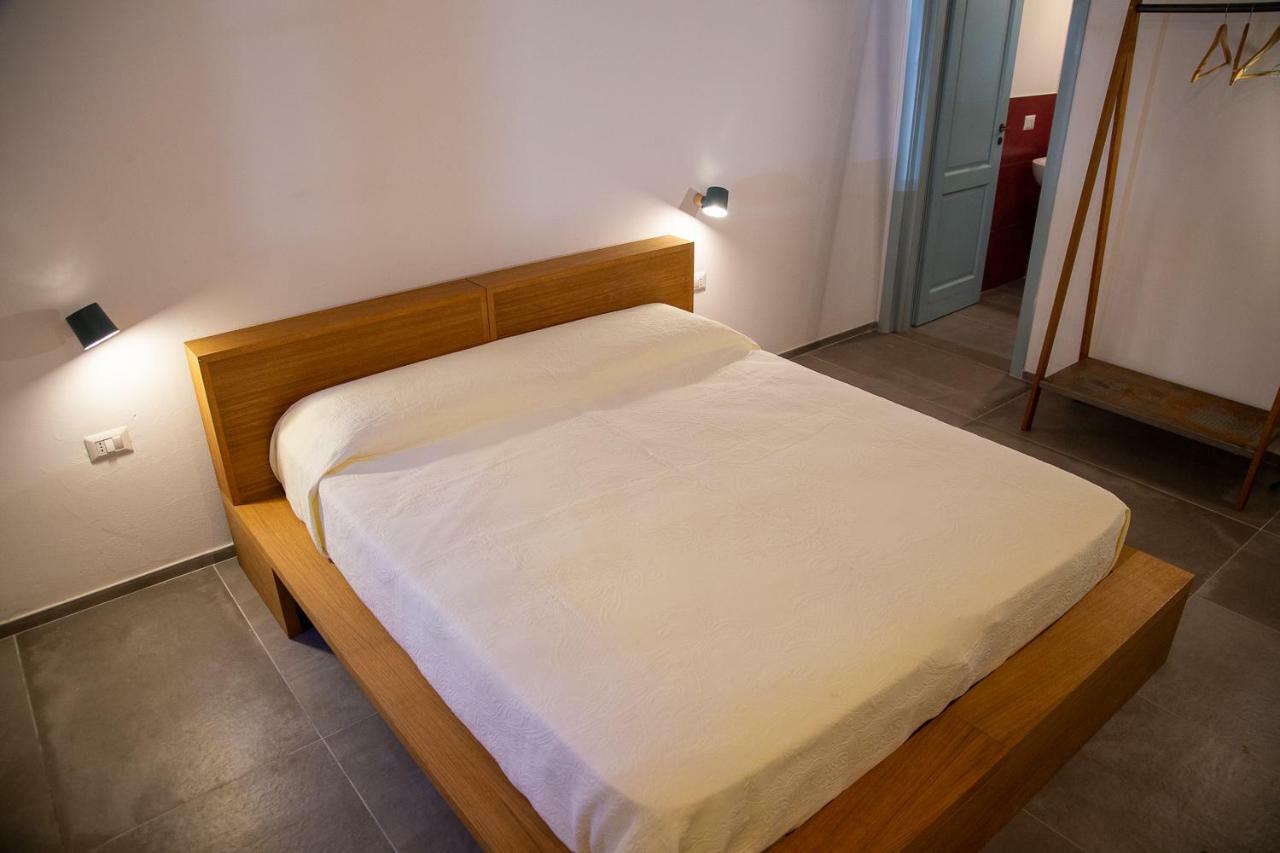 La Casetta - Rooms & Garden San Ferdinando Exterior photo